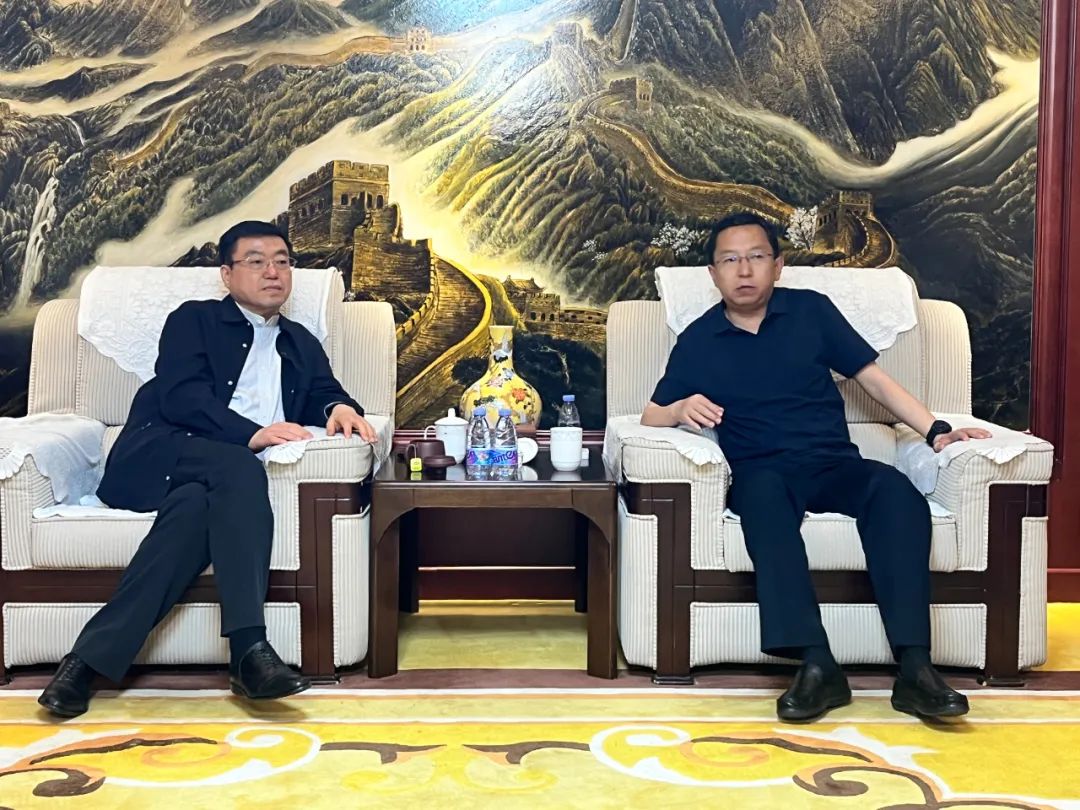 1690783094227392.jpg 6403.jpg